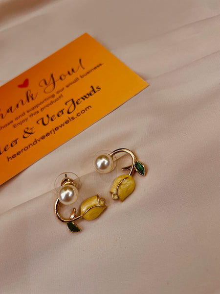 Tulip Cream Yellow Pearl Flower Stud Earring