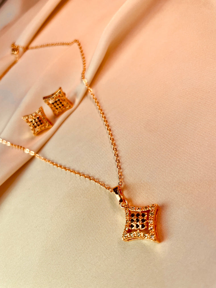 Gold Style Cube Shape Pendent set - Tarnish free