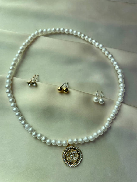 Pearl Round Chain Necklace - With three interchangeable studs